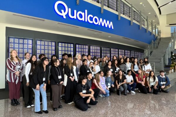 8 Group photo at Qualcomm